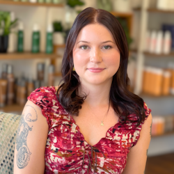 Kaya Gowing Hairstylist Woodstock Hairstylist